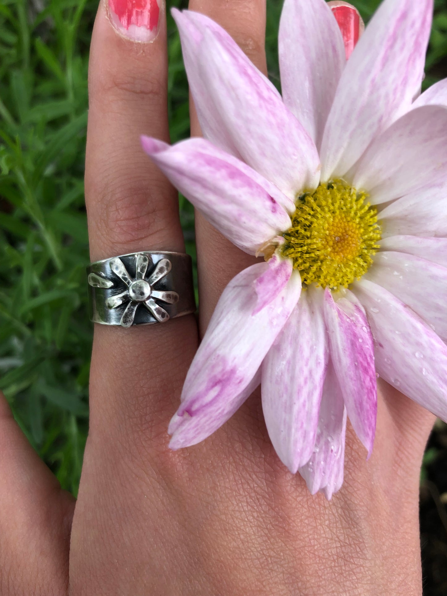 Loves Me Ring